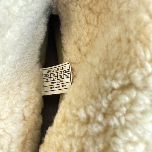 EUC UGG Lynnea Short Boots Cuff Clog Boots - Picture 12 of 14